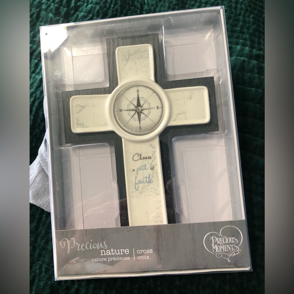 New Precious Moments White and Brown Faith Cross